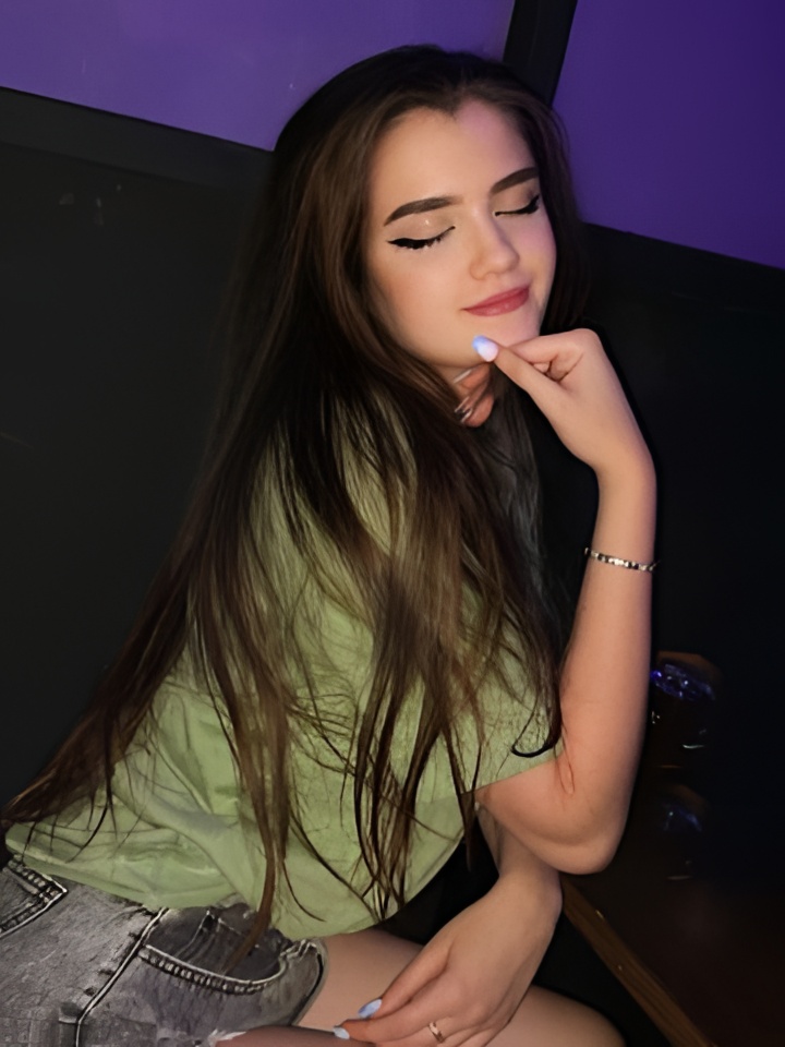 Алиса привлекальеная девушка из Локни цена от 2500 руб