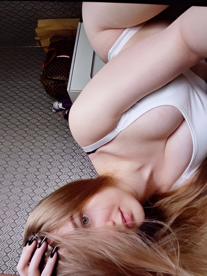 Фаина привлекальеная девушка из Локни цена от 4000 руб