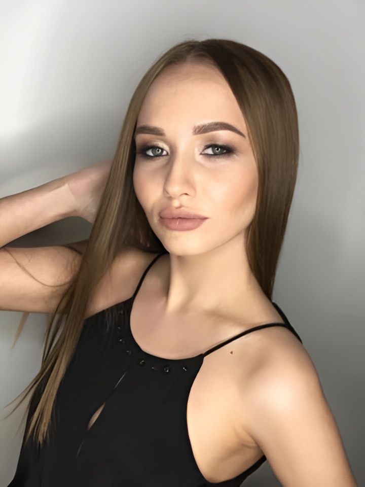 Карина привлекальеная девушка из Локни цена от 5000 руб