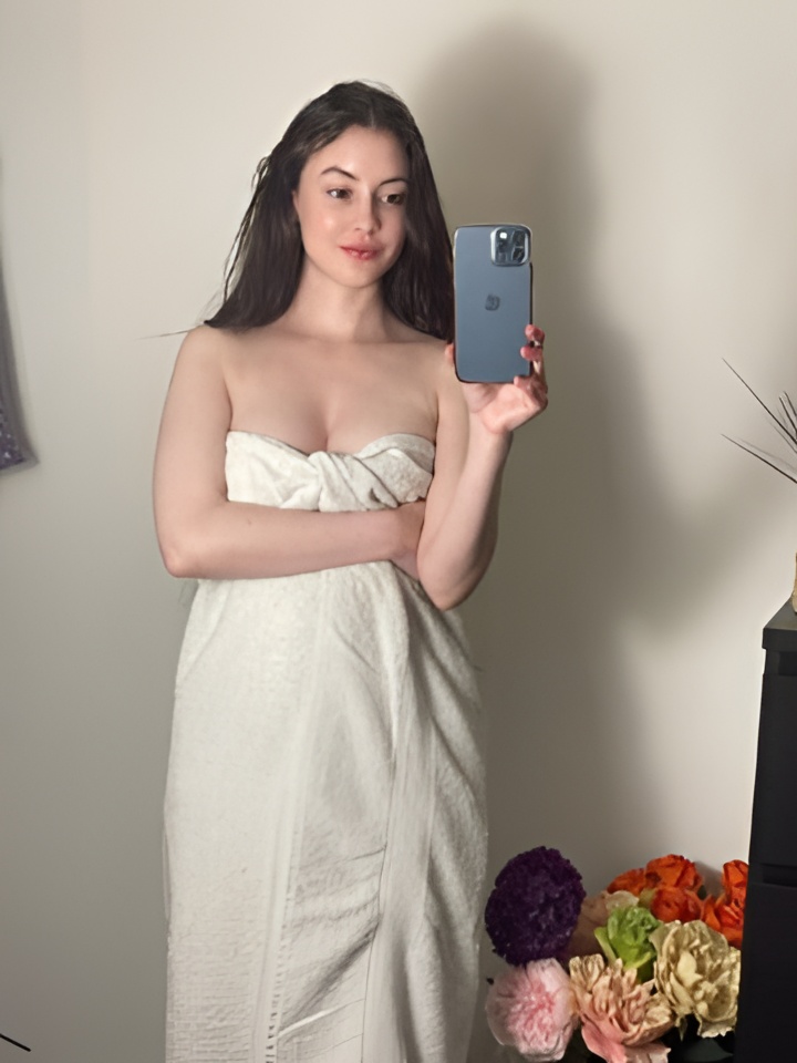 Ната привлекальеная девушка из Локни цена от 2500 руб