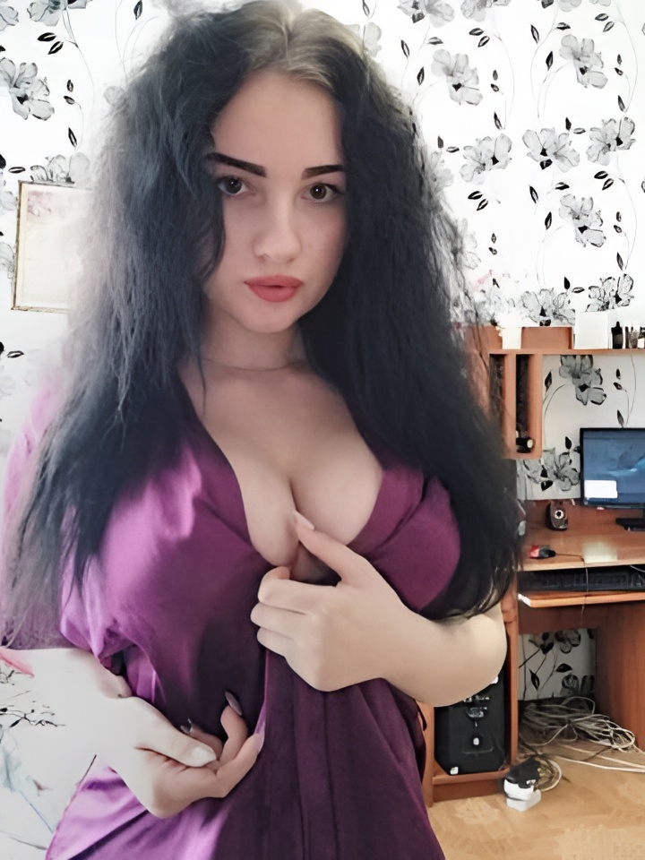 Олечка привлекальеная девушка из Локни цена от 5000 руб