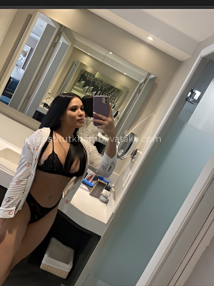 Устинья привлекальеная девушка из Локни цена от 2500 руб