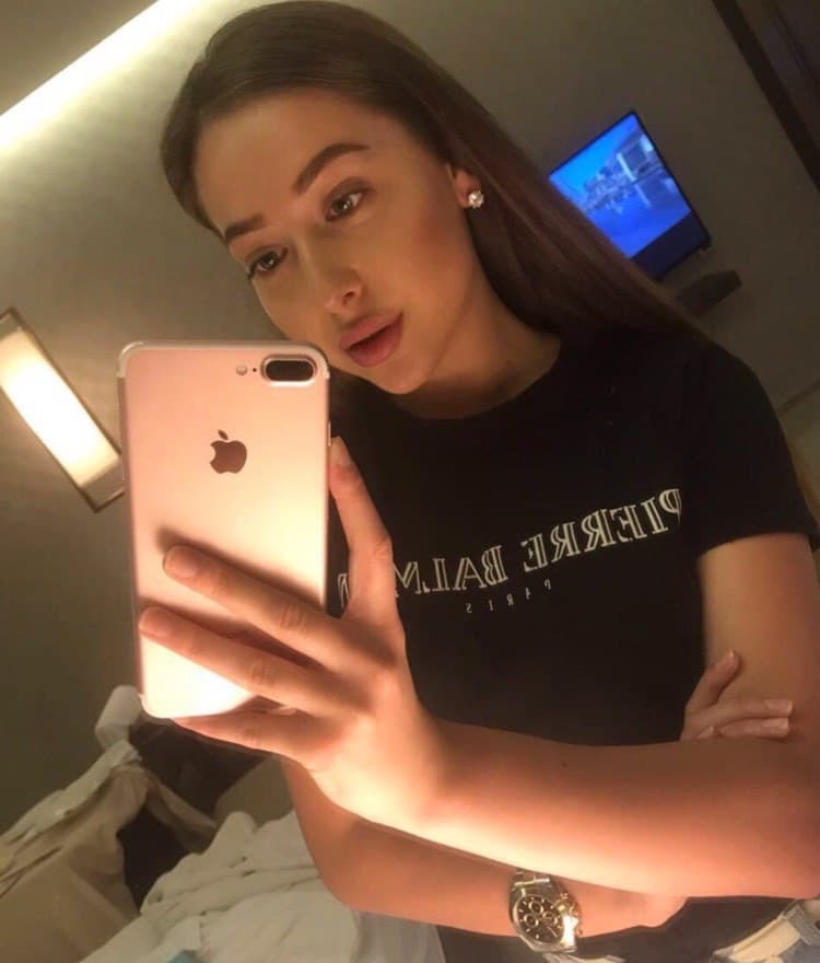 Дарина привлекальеная девушка из Локни цена от 3500 руб