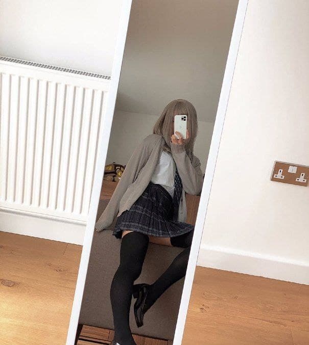 Дарина привлекальеная девушка из Локни цена от 3000 руб