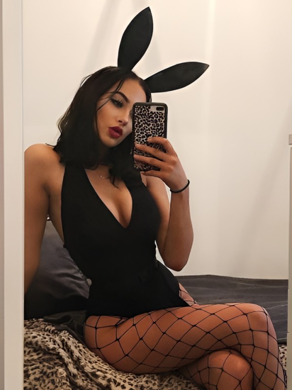 Эсмеральда привлекательная девушка из Локни цена от 5000 руб