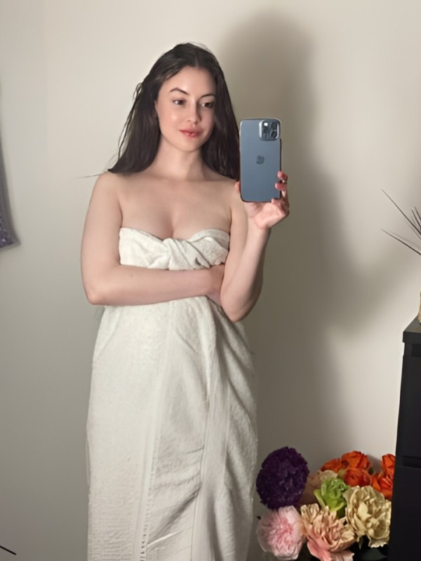 Ната привлекательная девушка из Локни цена от 2500 руб