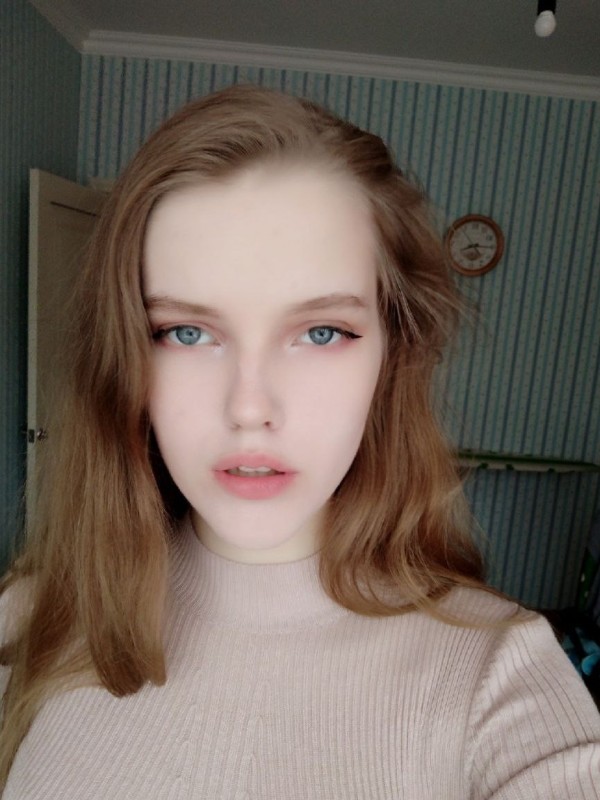 Алина привлекательная девушка из Локни цена от 3000 руб